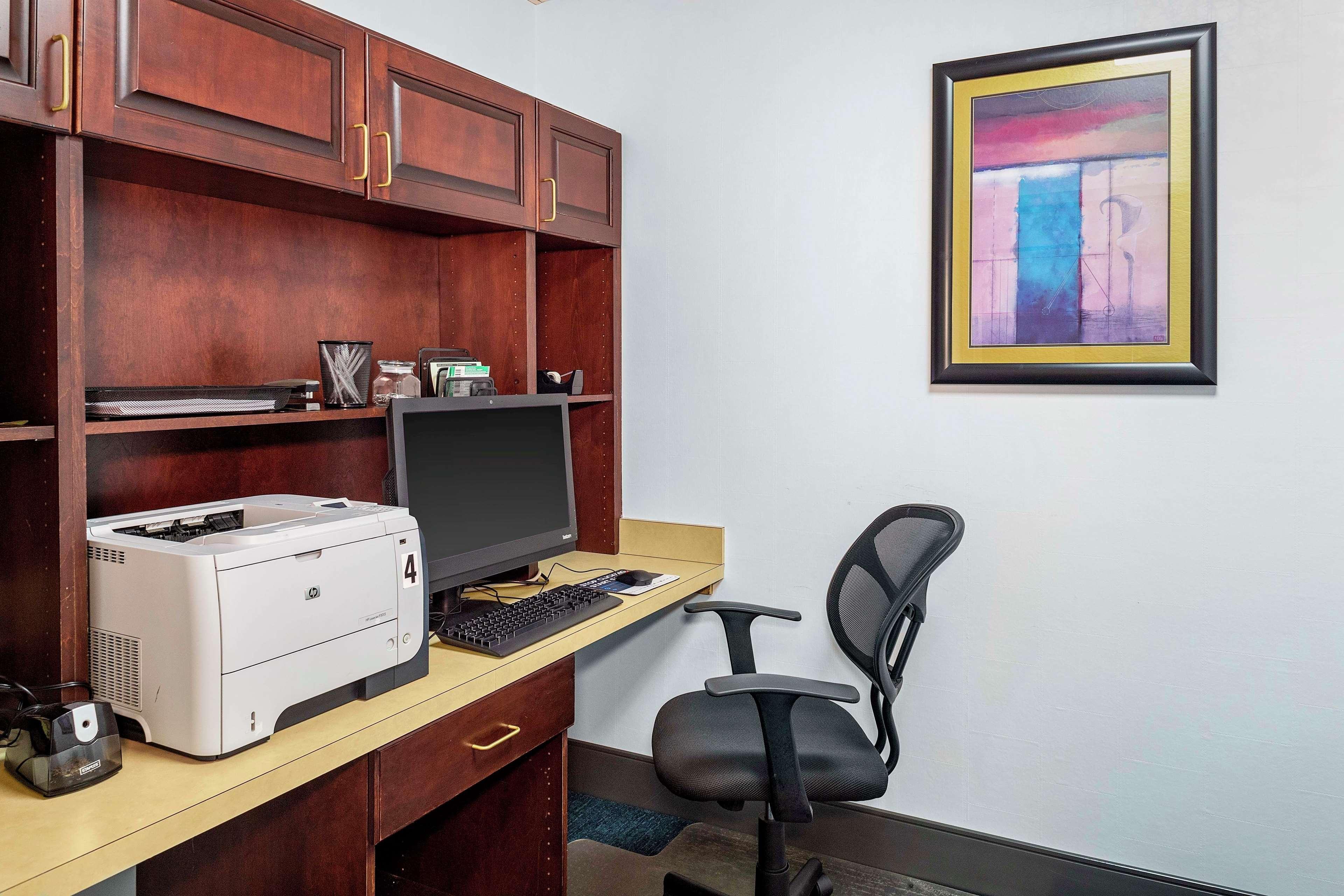 Hampton Inn Atlanta-Феърбърн Екстериор снимка