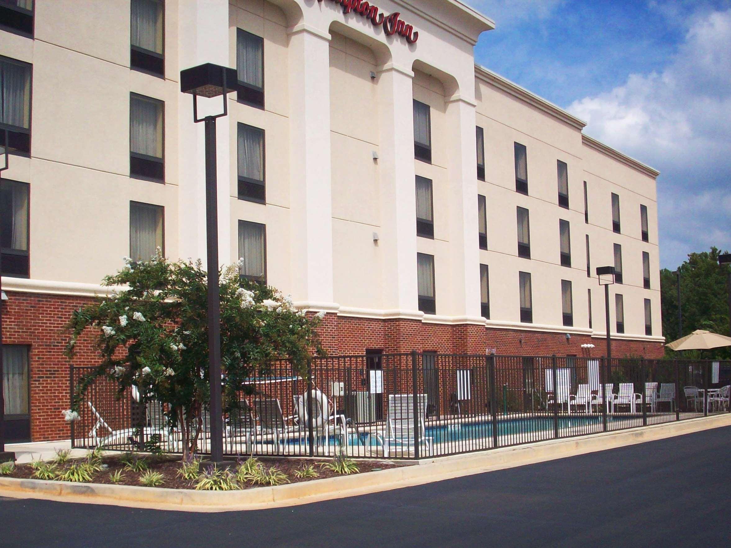 Hampton Inn Atlanta-Феърбърн Екстериор снимка