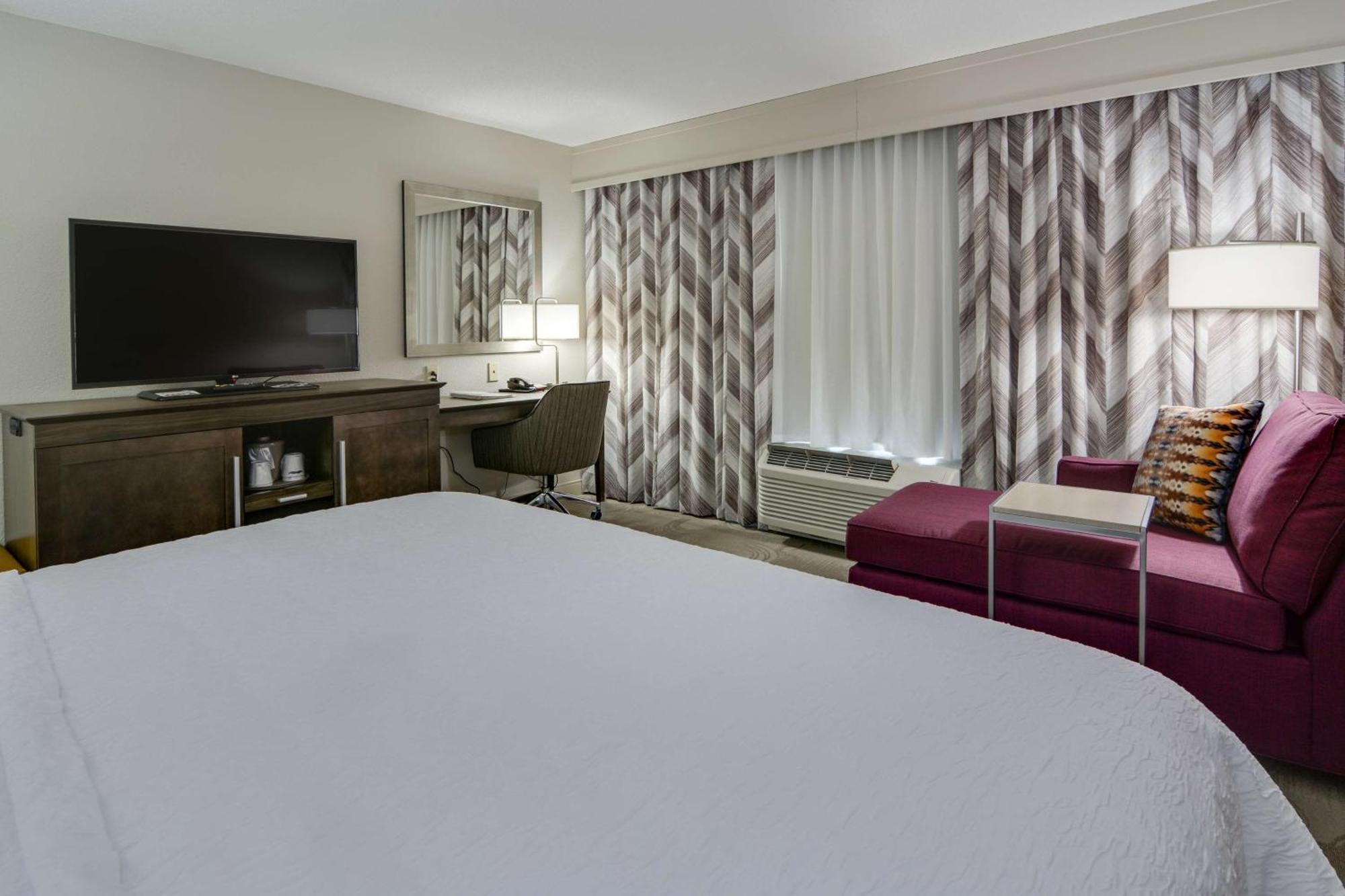 Hampton Inn Atlanta-Феърбърн Екстериор снимка