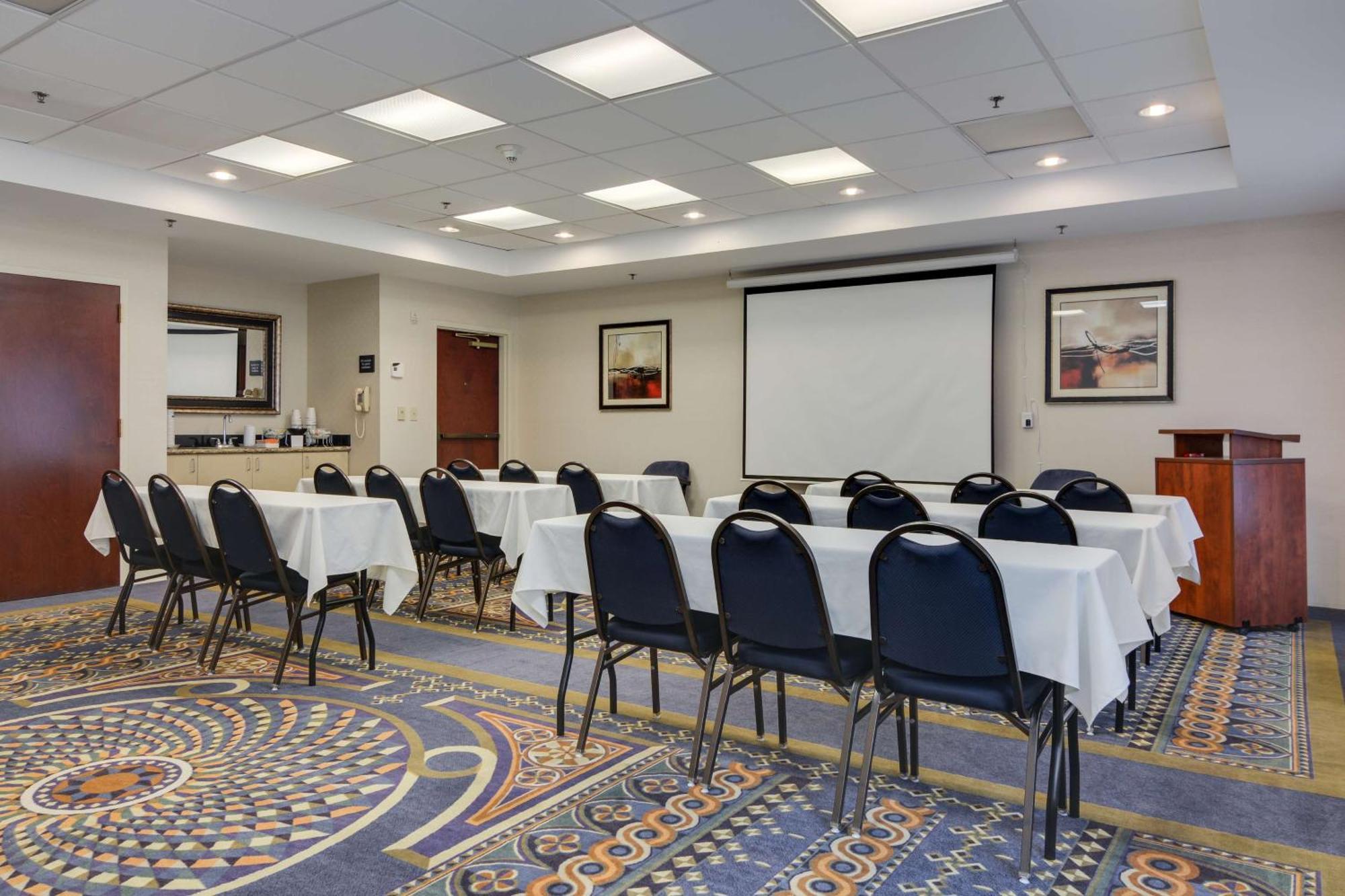 Hampton Inn Atlanta-Феърбърн Екстериор снимка