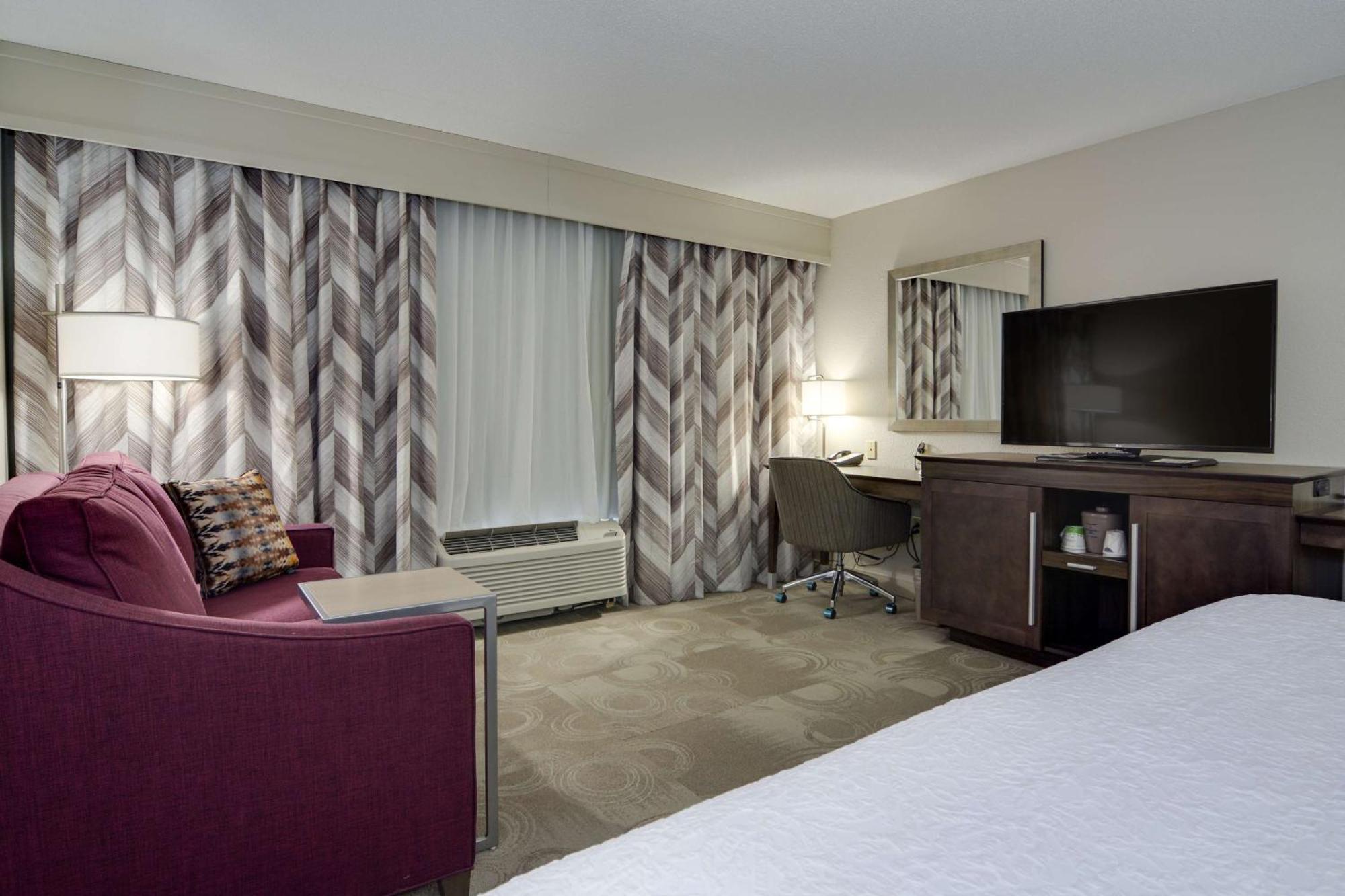 Hampton Inn Atlanta-Феърбърн Екстериор снимка